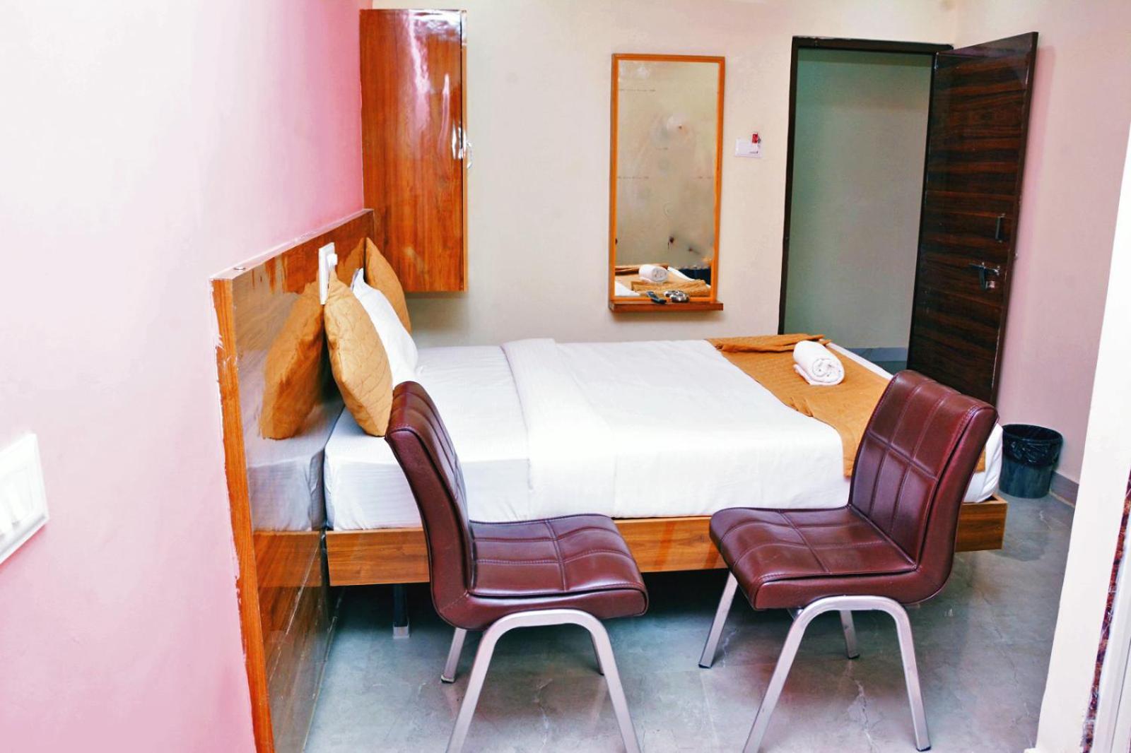 Udupi Deluxe Lodge Gulbarga 古尔伯加 外观 照片