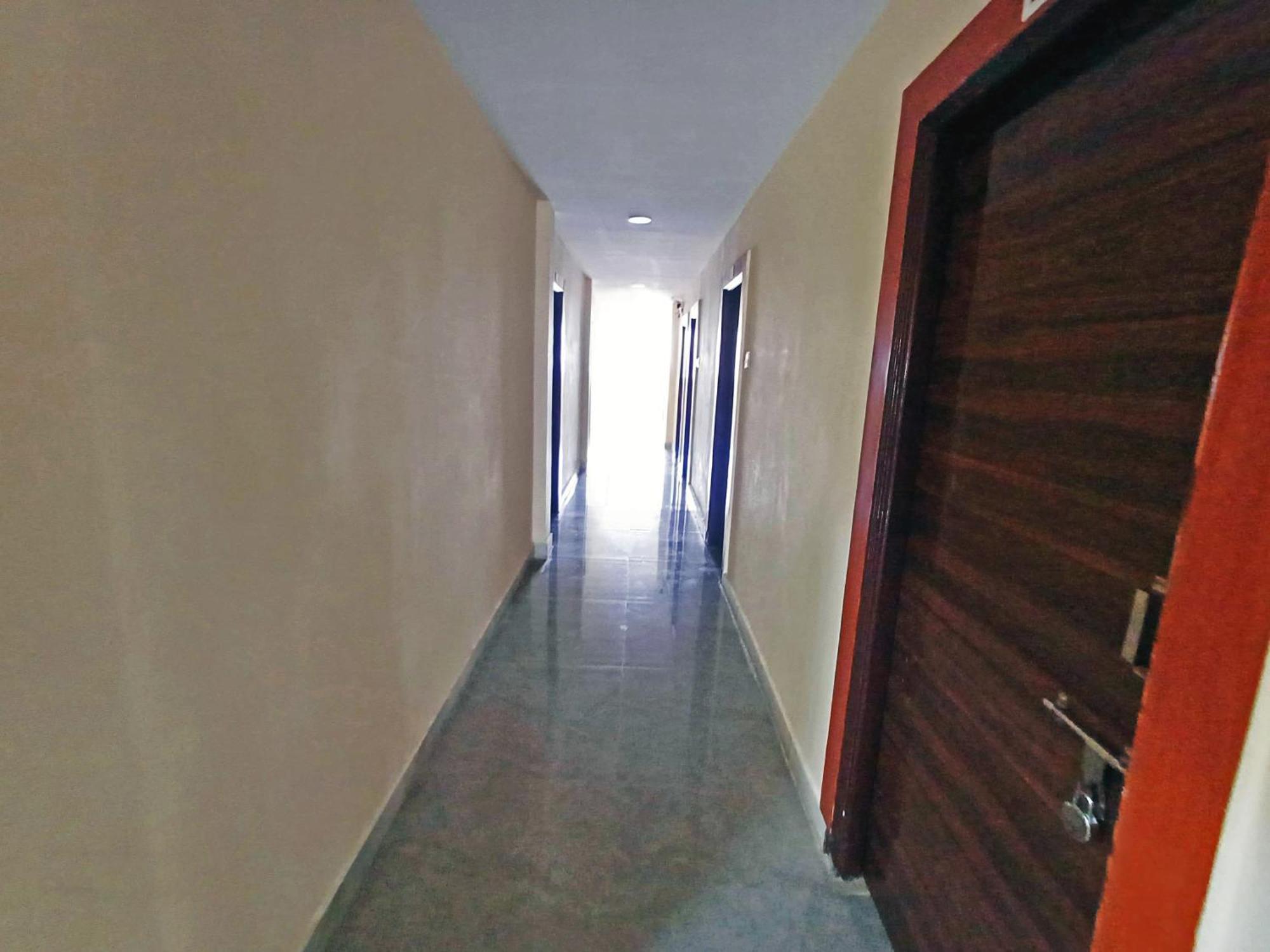 Udupi Deluxe Lodge Gulbarga 古尔伯加 外观 照片