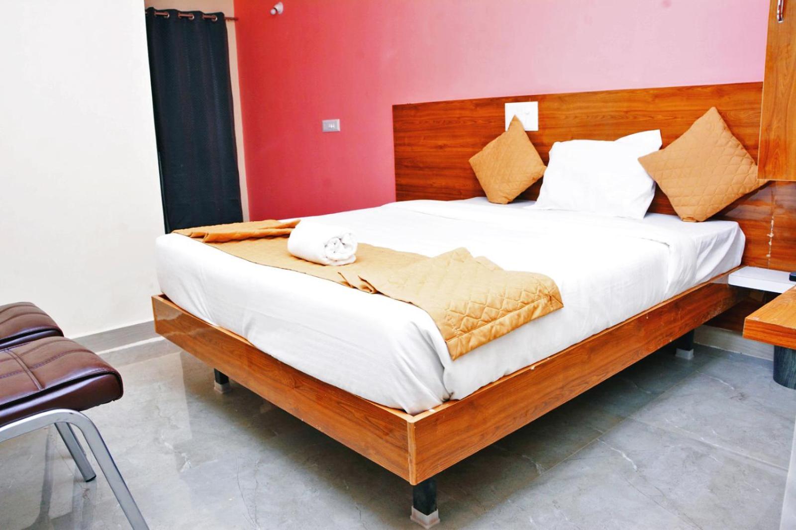 Udupi Deluxe Lodge Gulbarga 古尔伯加 外观 照片