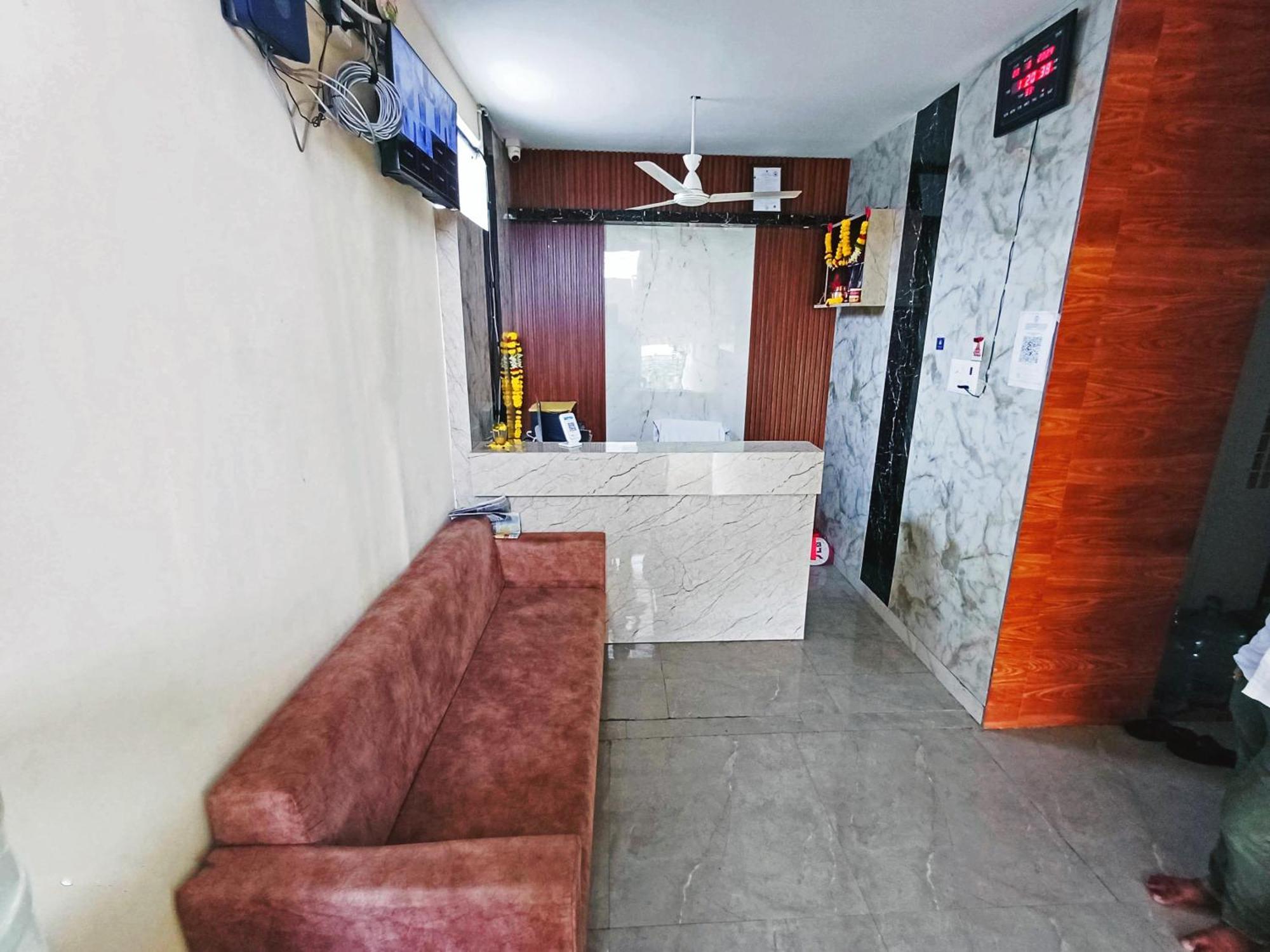 Udupi Deluxe Lodge Gulbarga 古尔伯加 外观 照片