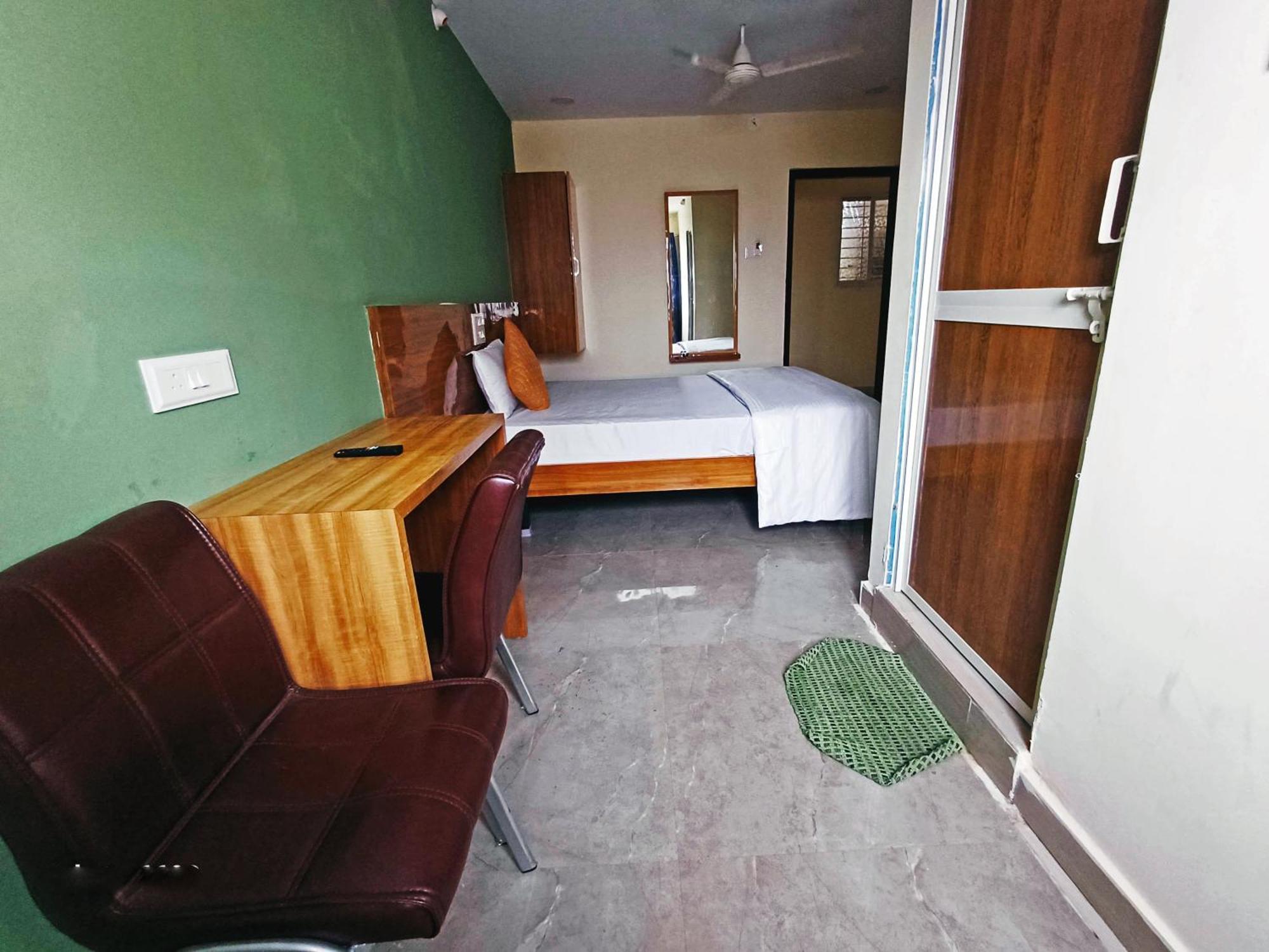 Udupi Deluxe Lodge Gulbarga 古尔伯加 外观 照片
