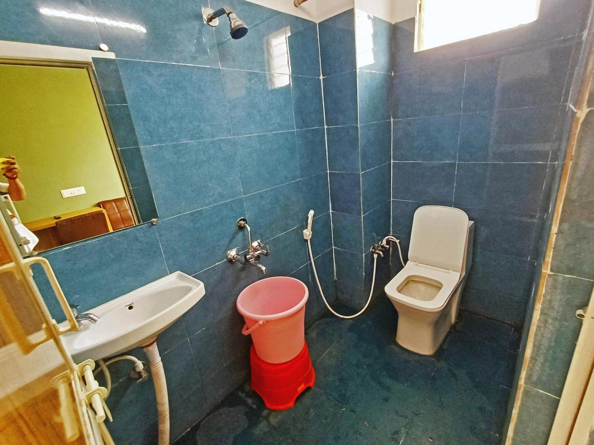 Udupi Deluxe Lodge Gulbarga 古尔伯加 外观 照片