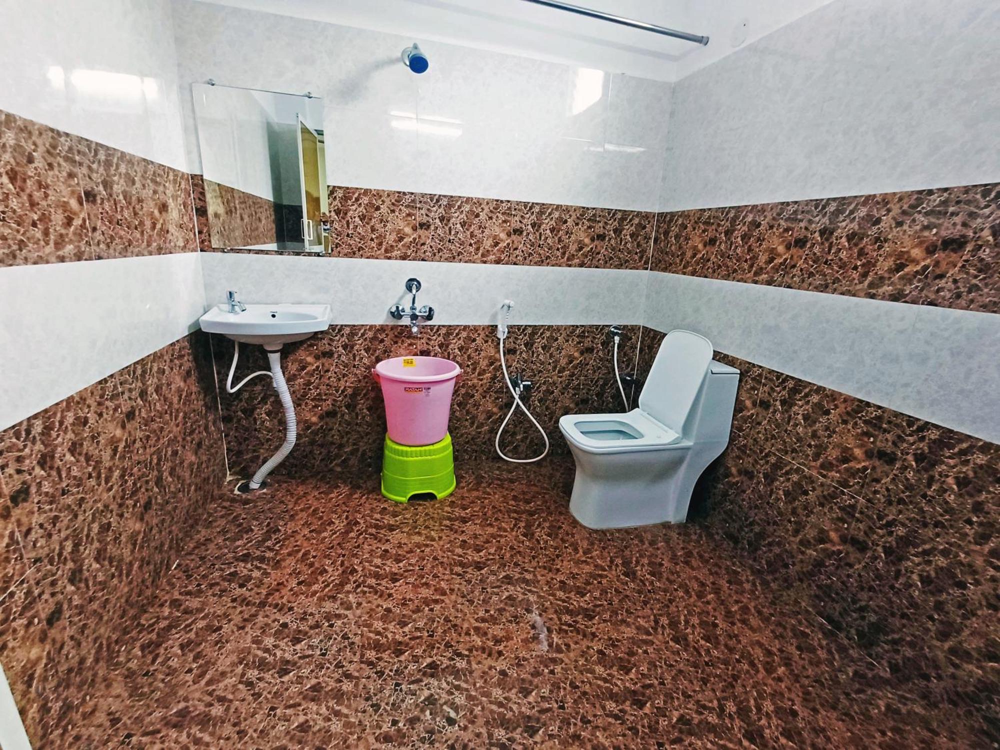 Udupi Deluxe Lodge Gulbarga 古尔伯加 外观 照片