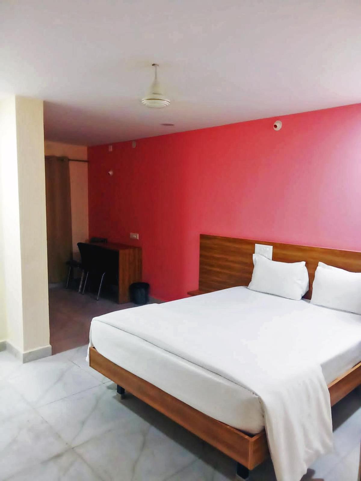 Udupi Deluxe Lodge Gulbarga 古尔伯加 外观 照片