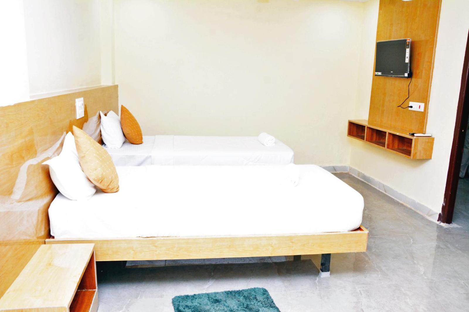 Udupi Deluxe Lodge Gulbarga 古尔伯加 外观 照片
